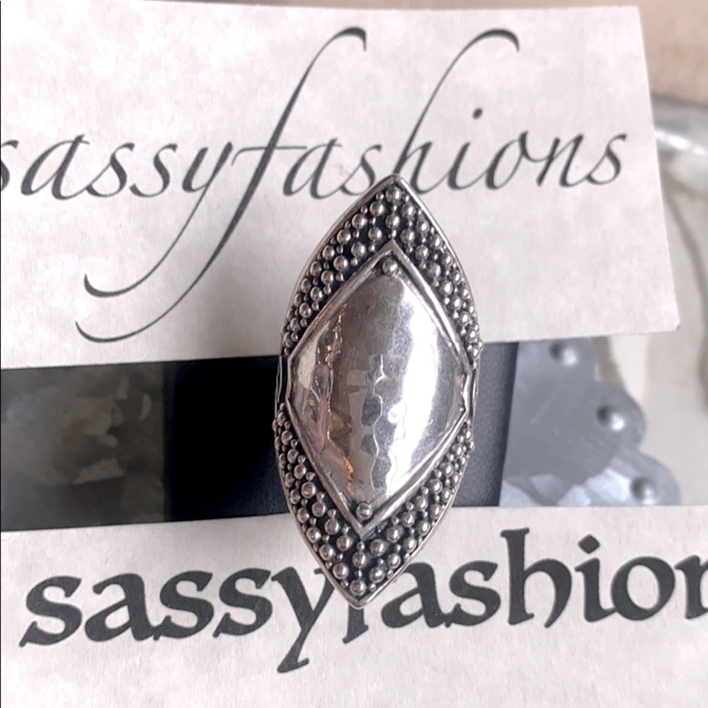 Stunning Silpada  Sterling Silver Ring